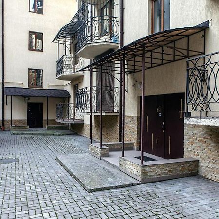 Apartamenty On Kryvonosa 리비프 외부 사진
